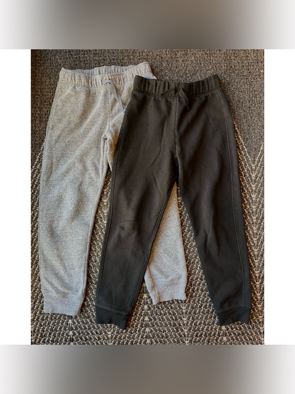 2 Pairs Boys Kids Bundle Jogger Pants Sweatpants Black Dark Heather Grey sz 7-8